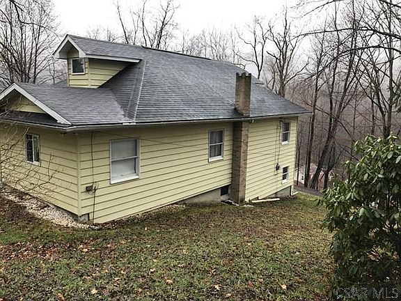 4th image of 208 Pine St