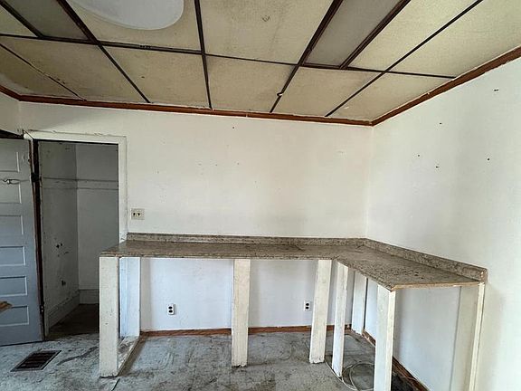 5th image of 5103 Duffield St