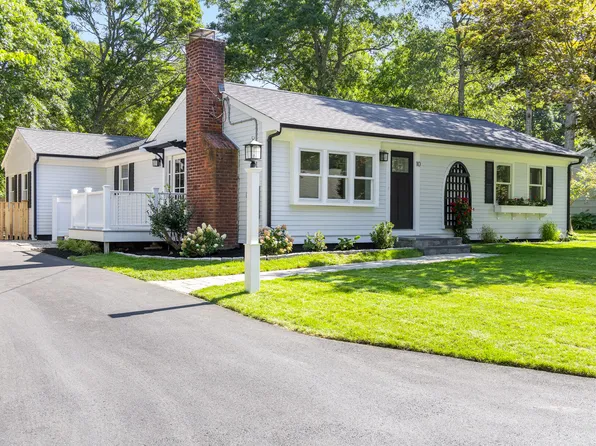 10 Neves Way, East Falmouth, MA 02536