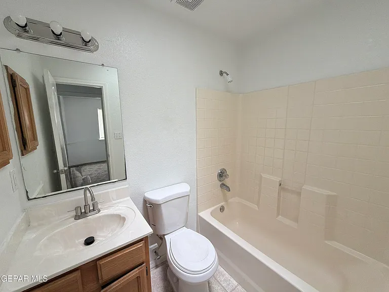 12501 Sombra Fuerte Dr — Photo 20