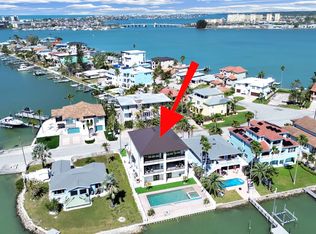 882 Bay Point Dr, Madeira Beach, FL 33708