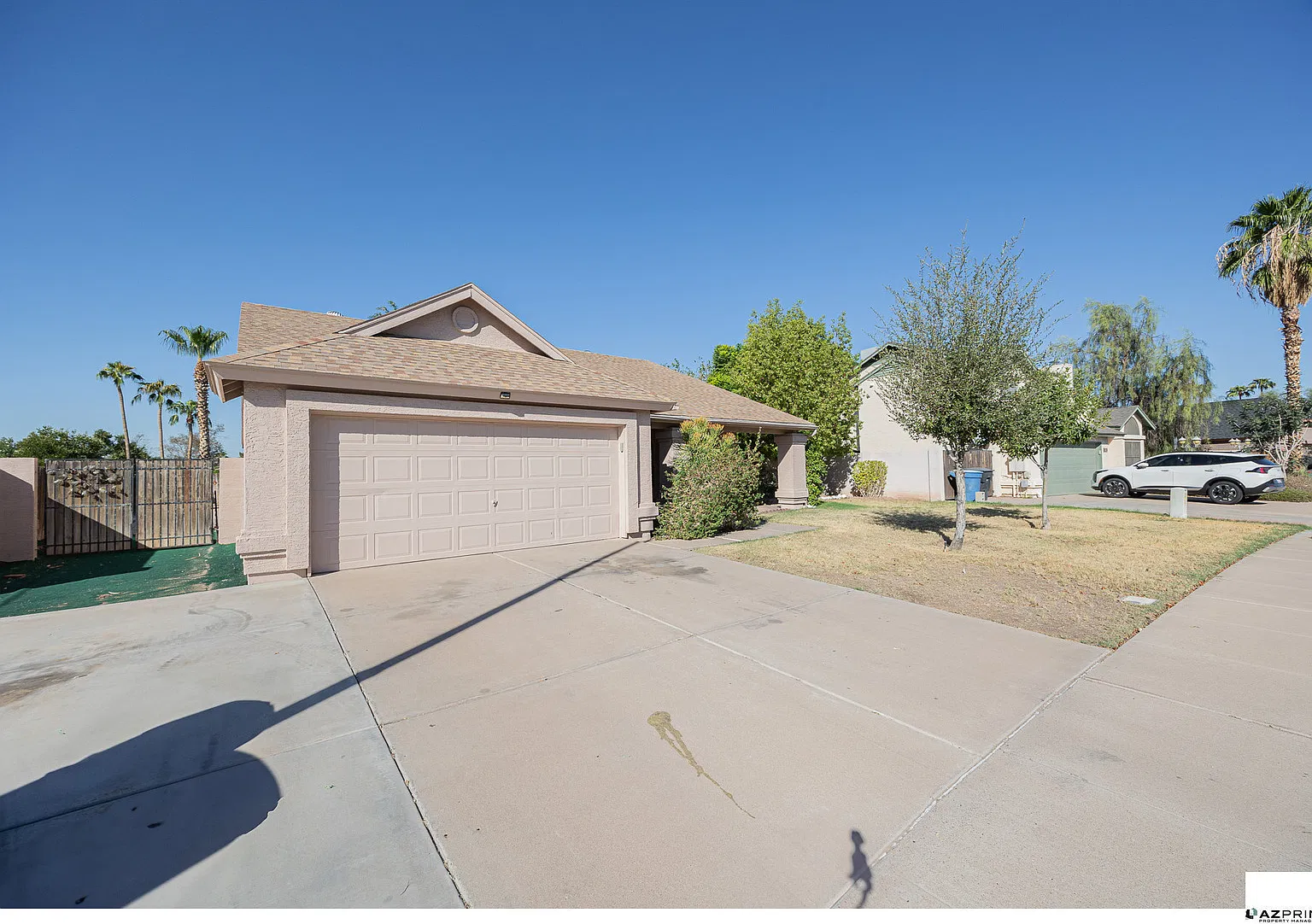 Fall In Love With This Inviting 3/2 Chandler Home, Where Comfort And Style Come Together! — Photo 1