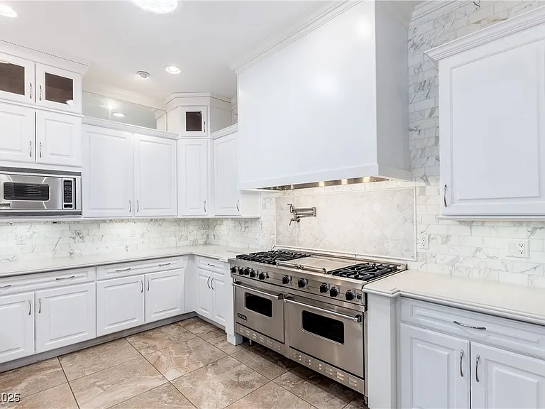 2960 American River Ln — Photo 31