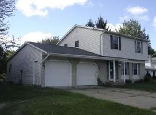 5566 Reef Rd, Mentor On The Lake, OH 44060