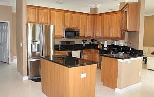 1st image of 428 NW Canterbury Ct