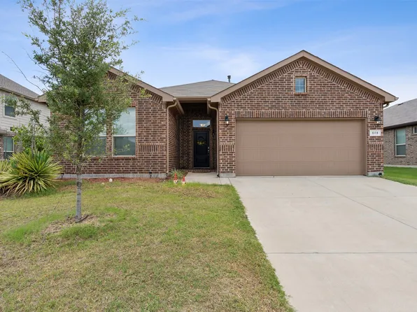 545 Dunster Ln, Saginaw, TX 76131