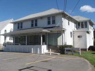 978 Main St, Newfoundland, PA 18445