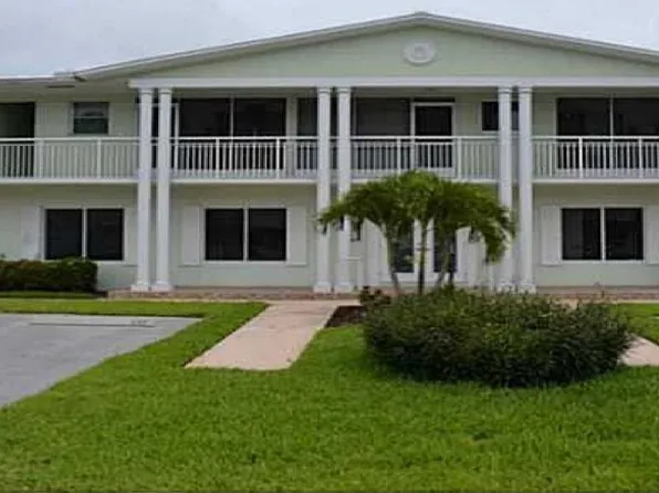 2100 NE 38 Street #221, Lighthouse Point, FL 33064