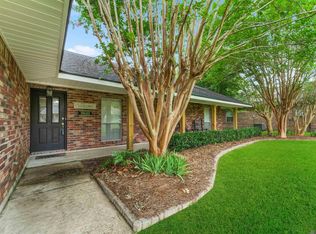 5842 Sophie Anne Dr, Zachary, LA 70791