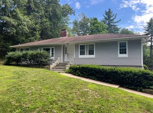 13 S Shore Rd, Salem, NH 03079