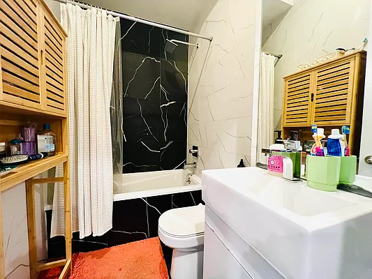 Rented by EXR | media 28