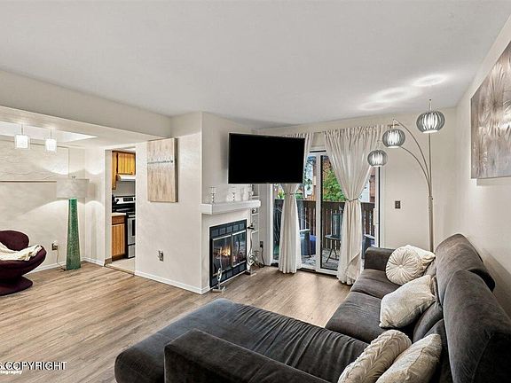2nd image of 7220 Huntsmen Cir #6-B