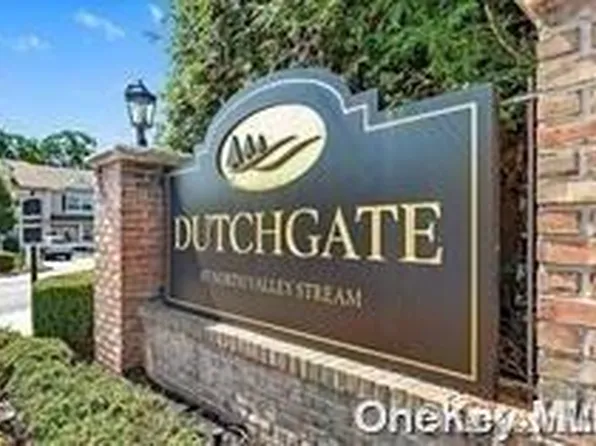 522 Willow Lane #522, Valley Stream, NY 11580