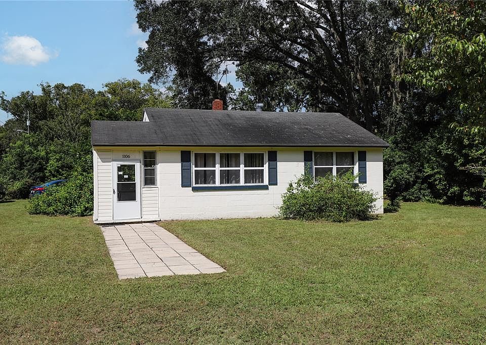1st image of 1106 NE 10th Pl