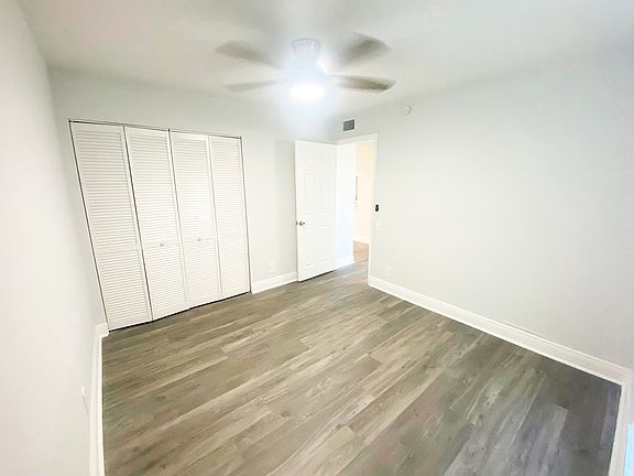 4th image of 4423 Treehouse Ln APT 21D