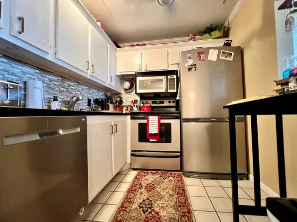 56 Northampton St, West Palm Beach, FL 33417