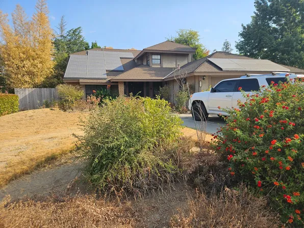 467 W Tenaya Ave, Clovis, CA 93612