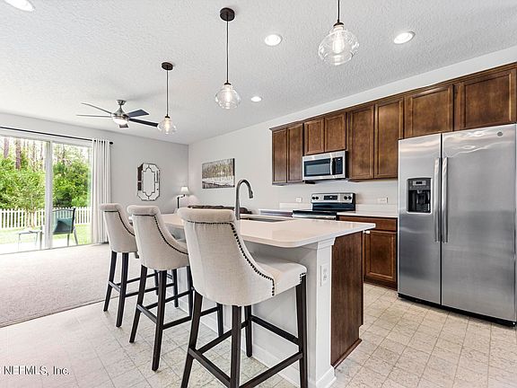 4th image of 95510 HANOVER Court