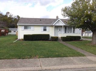 902 Earl Dr, Connersville, IN 47331