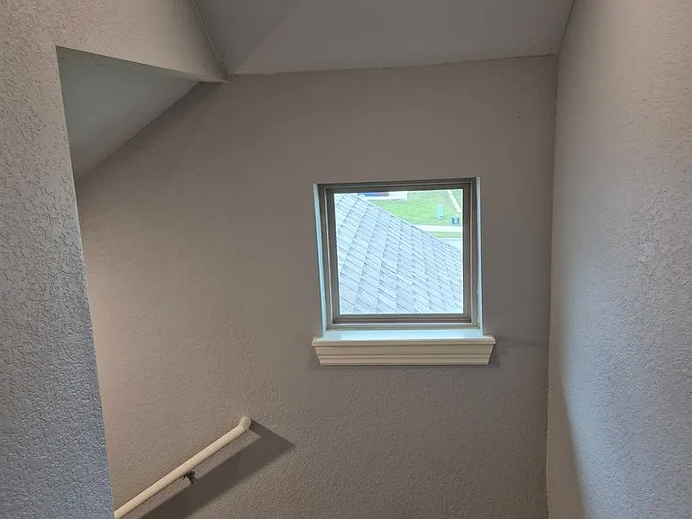 9002 Chanel Pl — Photo 3