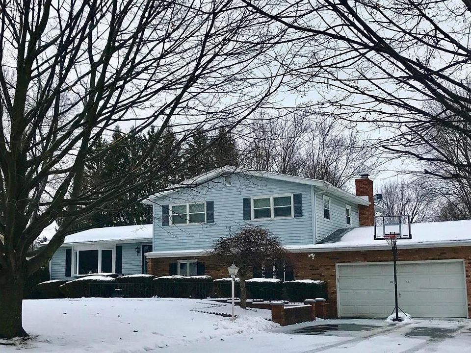 1st image of 2166 Sunnyhill Dr NE