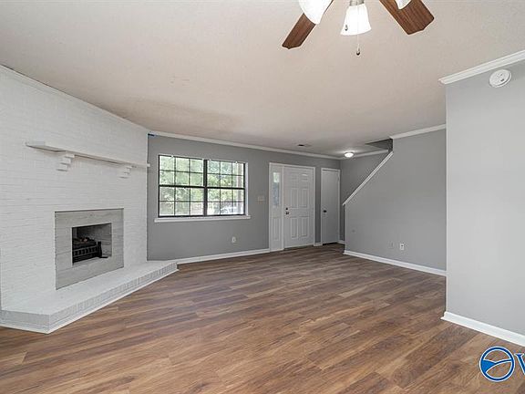 2nd image of 331 Autumn Ln