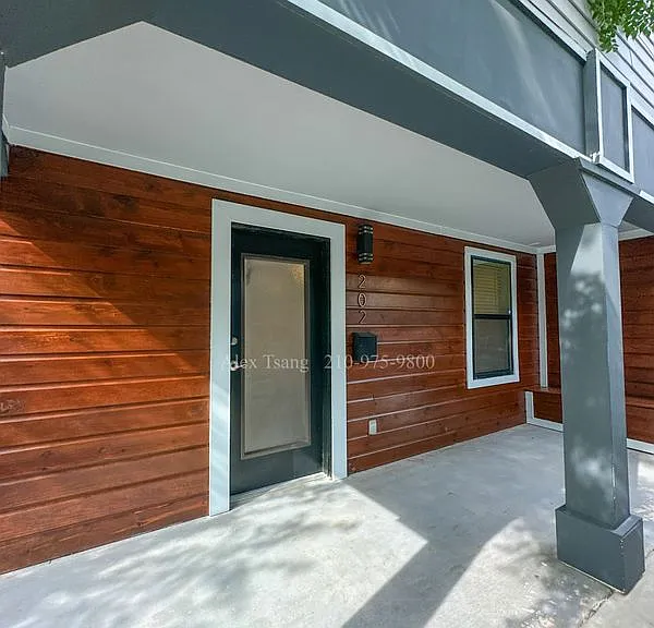 225 S Pine St #202 — Photo 27