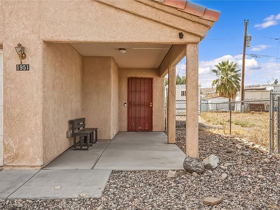 4th image of 1951 Montclair Drive