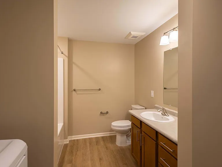 Juniper Crossing — Photo 12