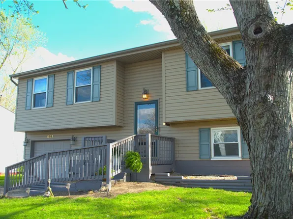 651 W Martindale Rd, Englewood, OH 45322