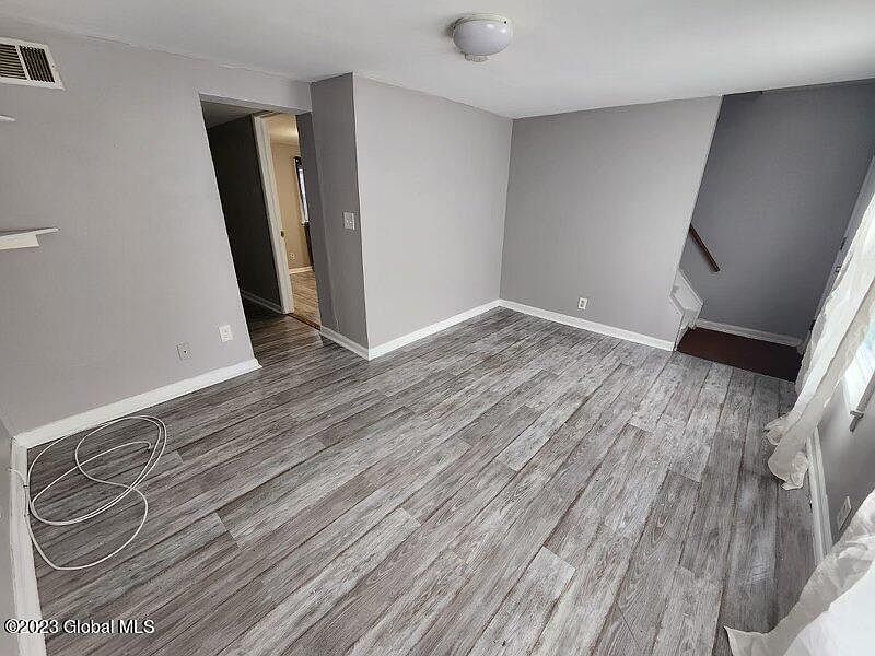 3rd image of 467 Washington Avenue