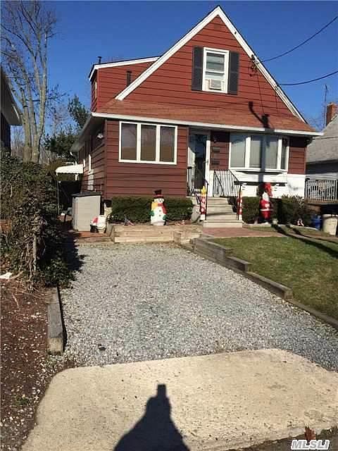 1st image of 5 Pequot Ave