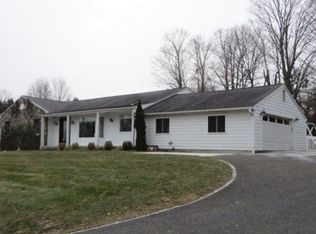 17 Fairmount Dr, Danbury, CT 06811