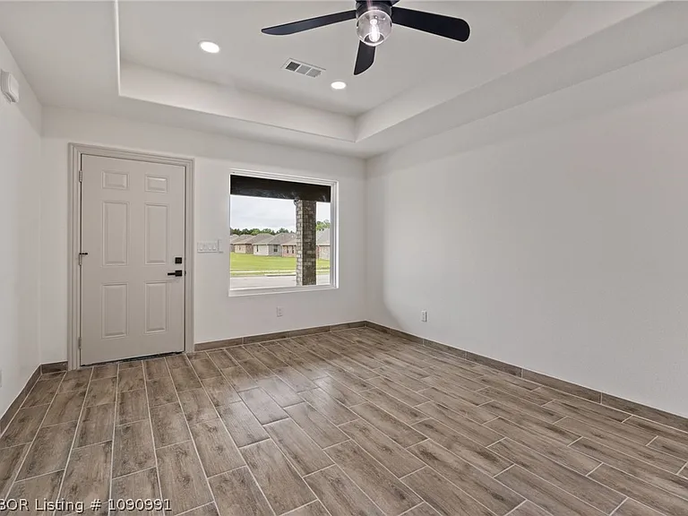 10415 A & B Preston Ct — Photo 26