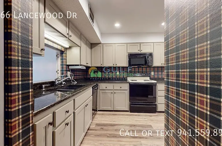5166 Lancewood Dr — Photo 10