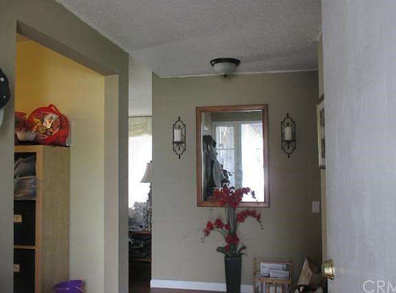4th image of 512 E Cliffwood Cir