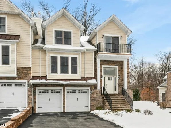 20 Summit Dr, North Caldwell Boro, NJ 07006