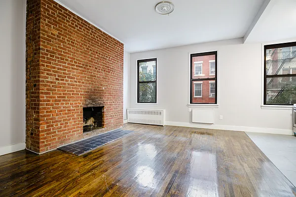 Rented by MNS | media 14