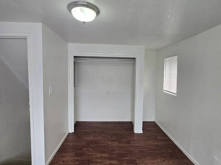 2513 S 10th St — Photo 18