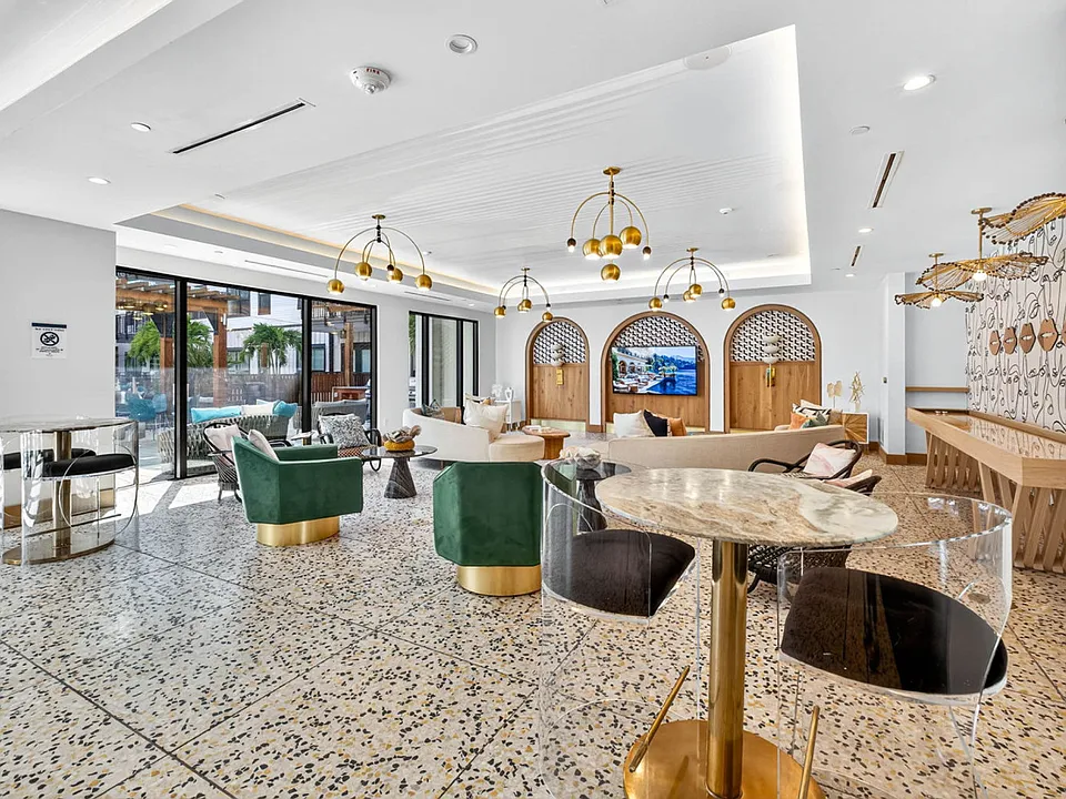 Building's Lounge