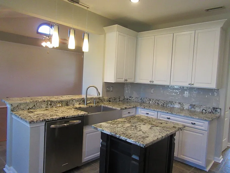 416 Iron Bridge Ln — Photo 12