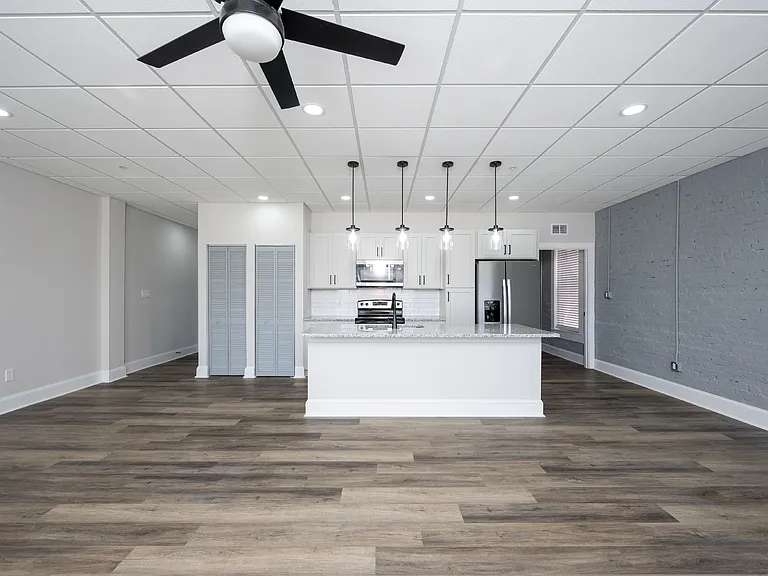 115 E Arden Mays Blvd #202 — Photo 7
