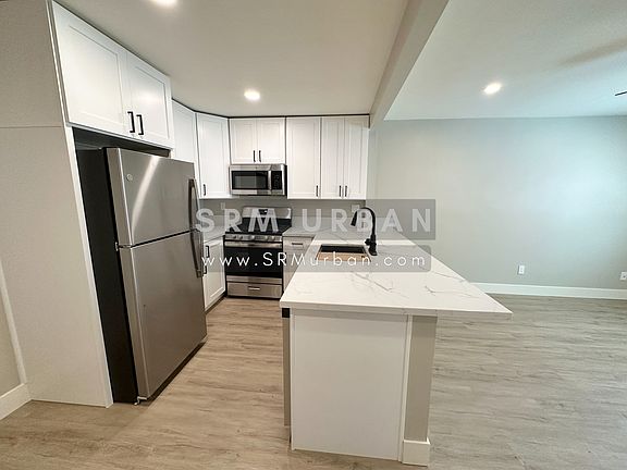 4th image of 4263 42nd St Unit 4