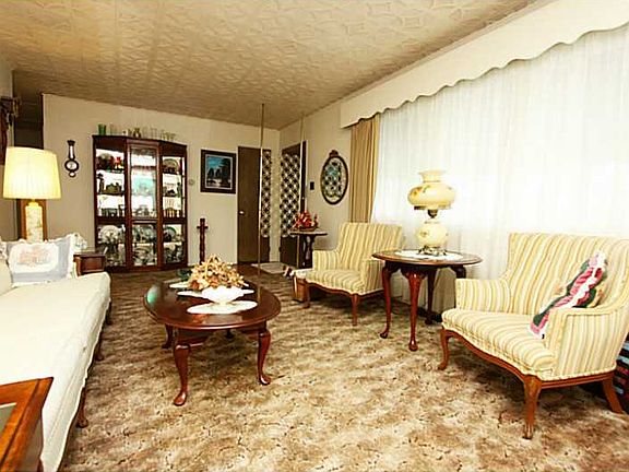5th image of 522 Park Dr