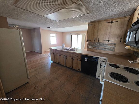 2nd image of 1364 Dill Ave