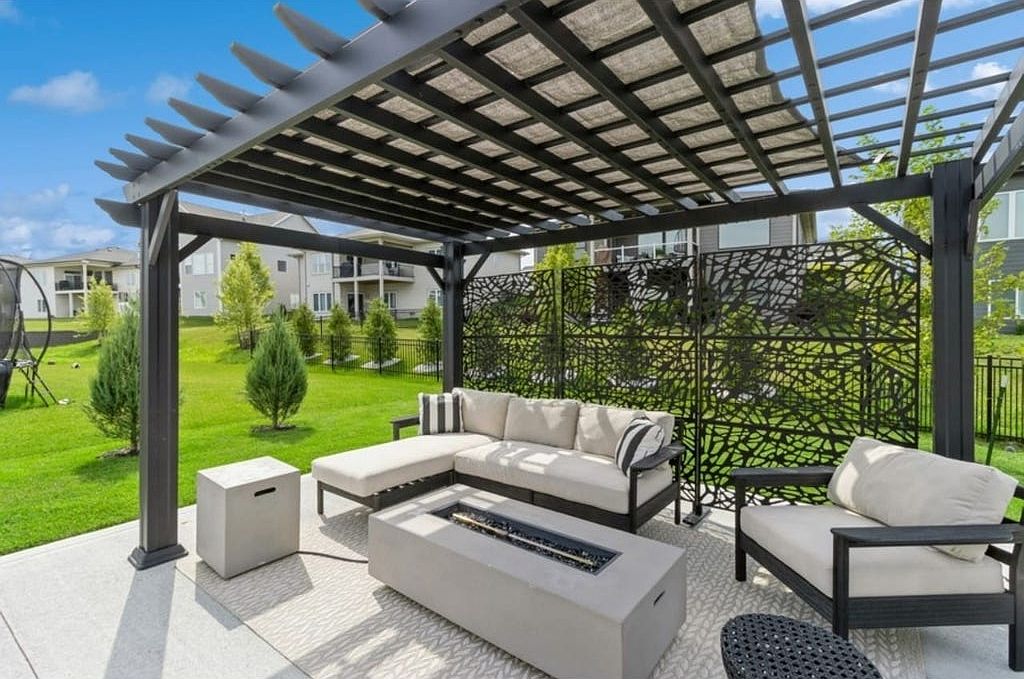 17628 Berkshire Pkwy, Clive, IA 50325 MLS 678608 Zillow