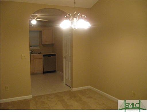 5th image of 211 Edgewater Road