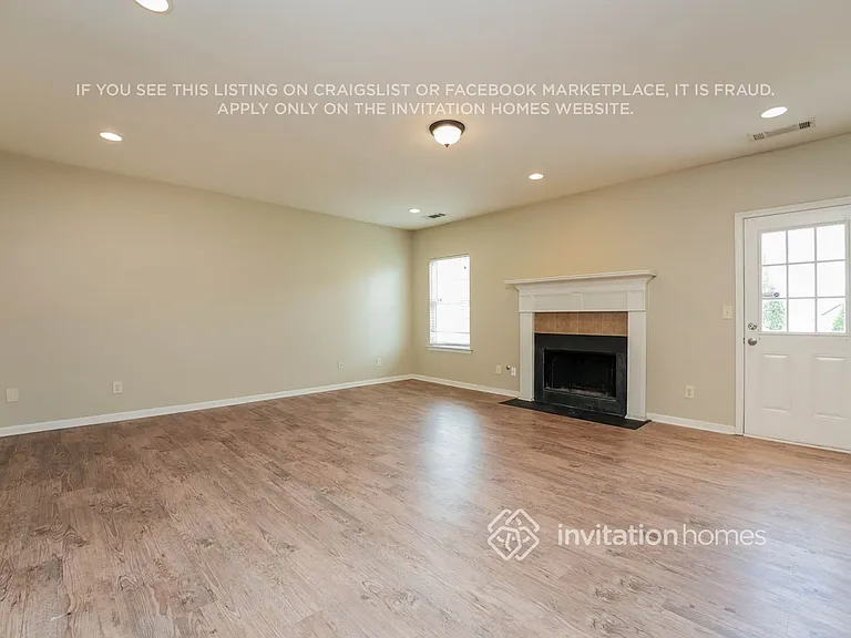 1378 Persimmon Ct — Photo 4