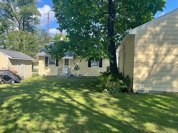 2nd image of 4675 3rd St