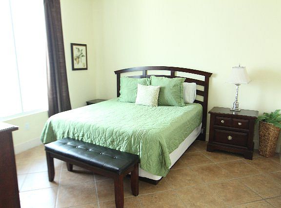 4th image of 310A Padre Blvd